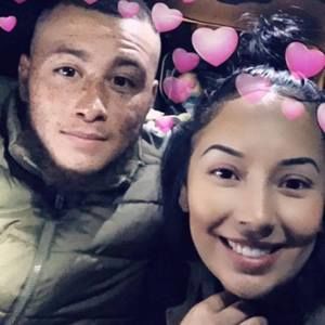 Meet your Posher, Dee